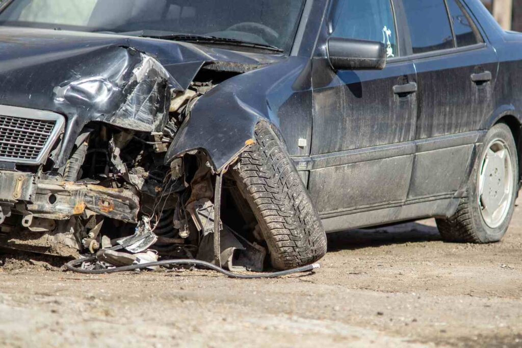 Should You Repair or Replace a Totaled Car?